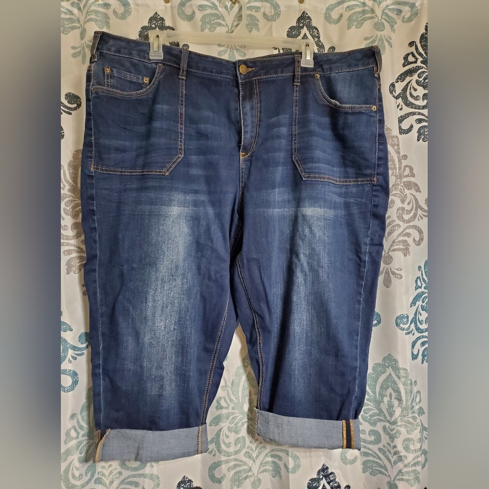Lane Bryant Capris